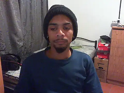 Snapshot of 29YOURZ_28_ chatting on September 12, 2025, 9:15 pm 29YOURZ 28  online show from September 12, 2025, 9:15 pm
