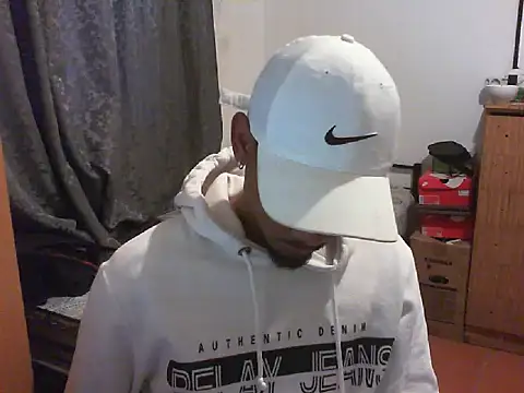 Snapshot of 29YOURZ_28_ chatting on September 15, 2025, 3:12 pm 29YOURZ 28  online show from September 15, 2025, 3:12 pm