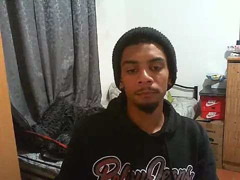 Snapshot of 29YOURZ_28_ chatting on September 19, 2025, 8:20 pm 29YOURZ 28  online show from September 19, 2025, 8:20 pm