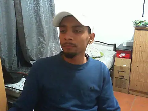 Snapshot of 29YOURZ_28_ chatting on September 25, 2025, 5:27 pm 29YOURZ 28  online show from September 25, 2025, 5:27 pm