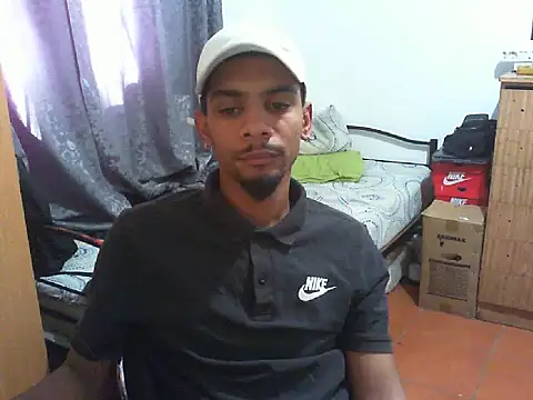 Snapshot of 29YOURZ_28_ chatting on October 10, 2025, 1:10 pm 29YOURZ 28  online show from October 10, 2025, 1:10 pm