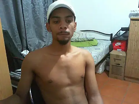 Snapshot of 29YOURZ_28_ chatting on October 13, 2025, 3:56 pm 29YOURZ 28  online show from October 13, 2025, 3:56 pm