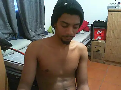Snapshot of 29YOURZ_28_ chatting on October 18, 2025, 4:30 pm 29YOURZ 28  online show from October 18, 2025, 4:30 pm