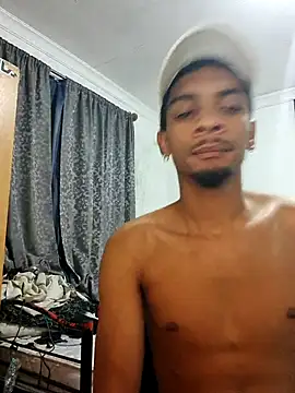 Snapshot of 29YOURZ_28_ chatting on October 23, 2025, 7:23 pm 29YOURZ 28  online show from October 23, 2025, 7:23 pm