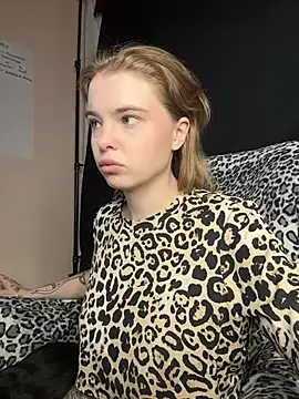 MisssLola online show from January 15, 2026, 4:00 pm