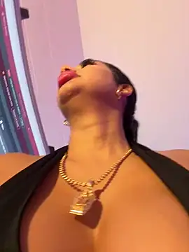 kiim taaylor online show from March 14, 2025, 11:34 am