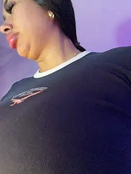 kiim taaylor online show from February 22, 2026, 1:53 pm