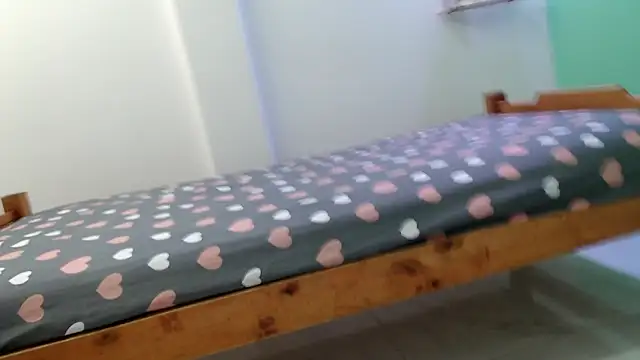 evaleribigtits18 online show from February 2, 2026, 1:15 am