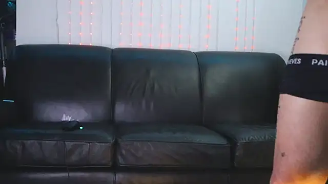 DamienSliick online show from February 27, 2026, 8:53 pm