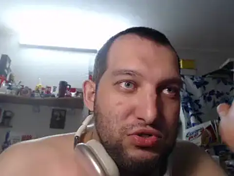 BISEXGOOD777 online show from May 23, 2026, 10:47 pm