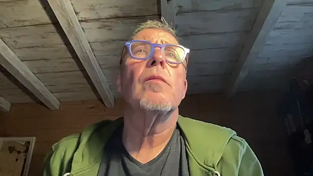 lelohop online show from February 4, 2026, 7:58 am