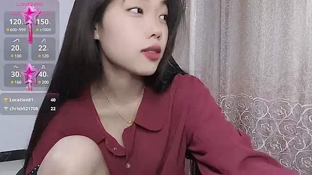 Snapshot of Lvy--v chatting on March 4, 2025, 10:38 pm Lvy--v online show from March 4, 2025, 10:38 pm