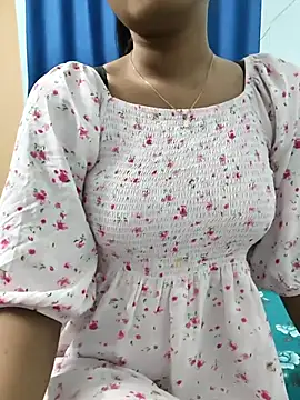 Snapshot of yhona_darling chatting on April 11, 2026, 8:07 am yhona darling online show from April 11, 2026, 8:07 am