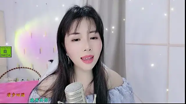 Snapshot of HK_angelchloe chatting on October 21, 2025, 1:39 am HK angelchloe online show from October 21, 2025, 1:39 am