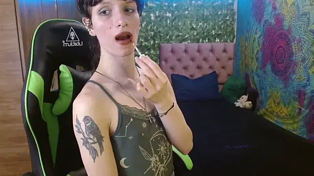 BurningVenus12 online show from April 4, 2026, 7:11 pm