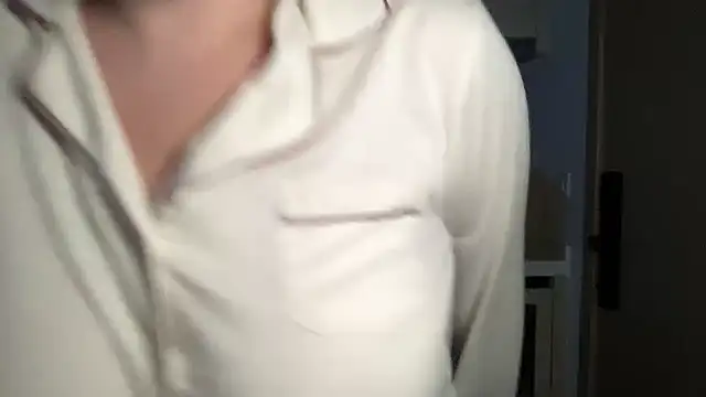 lilylush24 online show from February 17, 2025, 5:53 pm