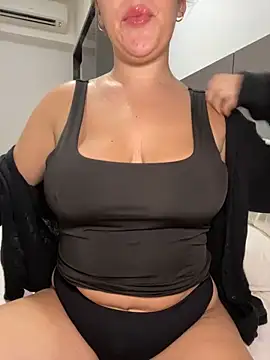 lilylush24 online show from March 17, 2025, 7:46 am