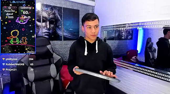 salvadorgomezx online show from December 28, 2024, 8:37 am