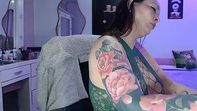 Snapshot of yulieth_anamar chatting on February 21, 2026, 9:32 am yulieth anamar online show from February 21, 2026, 9:32 am