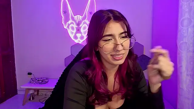 Horny tgn online show from March 20, 2025, 9:46 pm