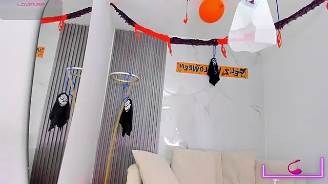 ebonydreams01 online show from November 8, 2025, 11:54 am