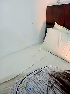 im here- online show from May 6, 2026, 8:14 pm