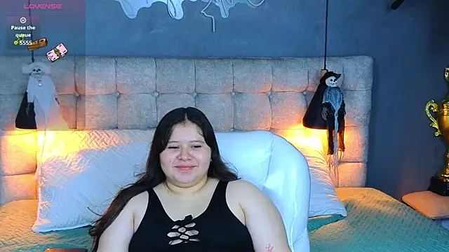 Laia and Aloby online show from October 10, 2025, 10:20 pm