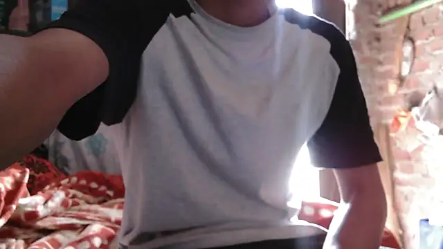 Dreamdaze2025 online show from March 3, 2026, 5:24 am