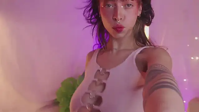 Kitty arts online show from January 25, 2025, 6:46 pm