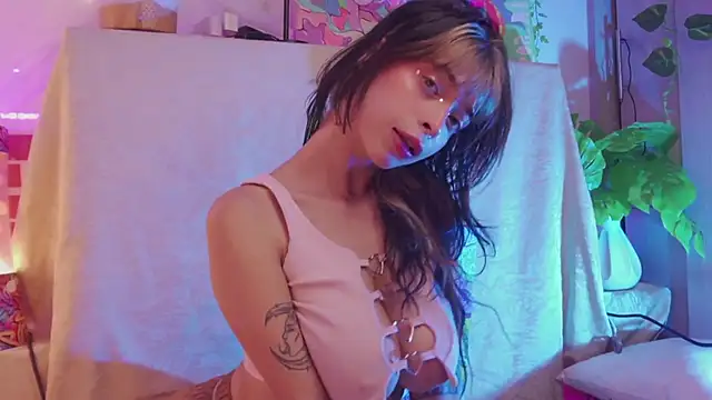 Kitty arts online show from January 25, 2025, 10:07 pm