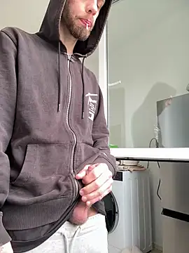 18cmpacoo online show from April 12, 2026, 7:57 am