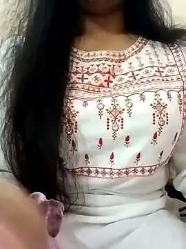 Snapshot of Rina777o chatting on January 5, 2025, 5:20 pm Rina777o online show from January 5, 2025, 5:20 pm