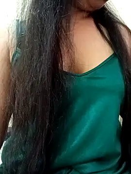 Snapshot of Rina777o chatting on February 1, 2025, 9:21 am Rina777o online show from February 1, 2025, 9:21 am