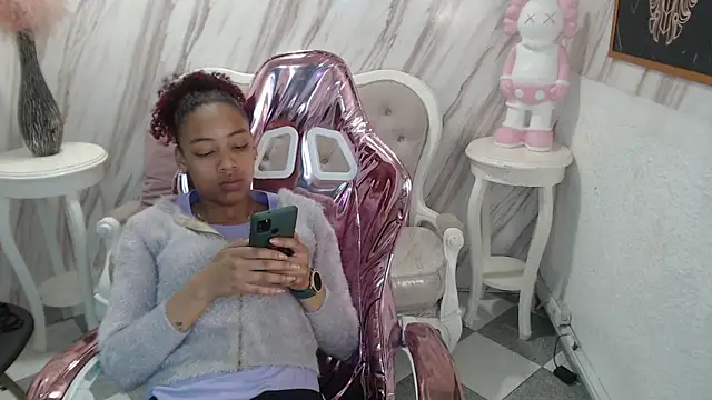 Violeth b online show from March 1, 2025, 12:45 pm