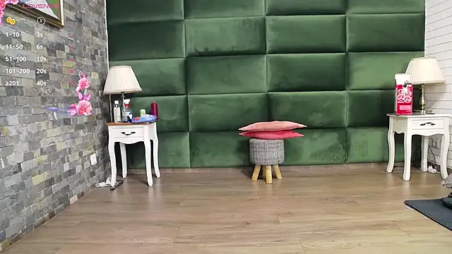 SelenSummer online show from September 18, 2025, 4:03 am