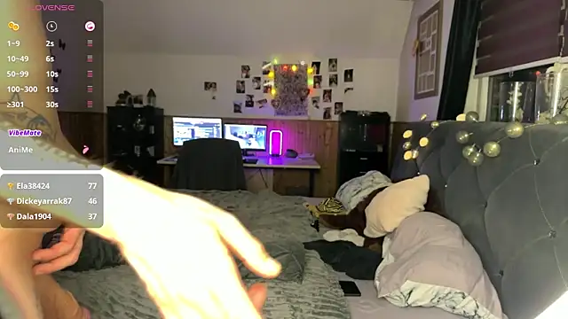 elina may online show from February 19, 2025, 5:38 pm