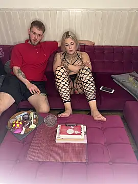 elina may online show from March 8, 2025, 4:06 pm