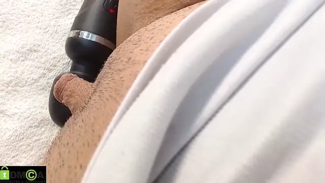 mikellwilliams10 online show from November 10, 2025, 12:59 pm