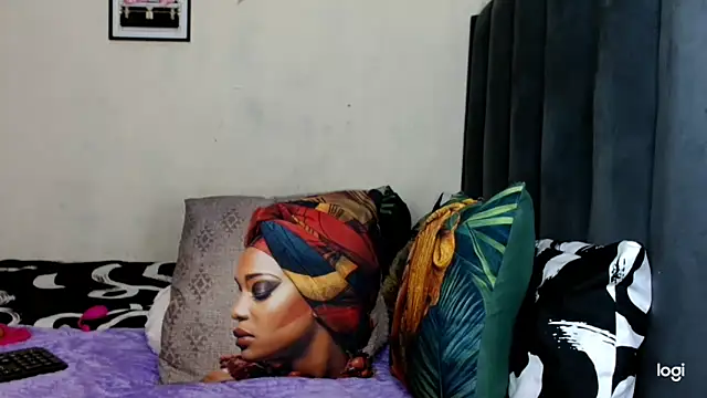 quenliyasa online show from March 22, 2026, 8:12 pm