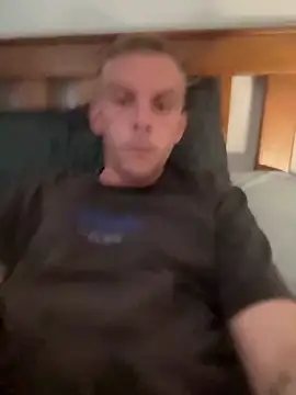 aus guy93 online show from November 13, 2025, 1:26 am