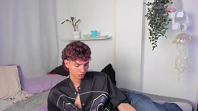 Snapshot of santy-kitty chatting on February 27, 2026, 2:22 am santy-kitty online show from February 27, 2026, 2:22 am