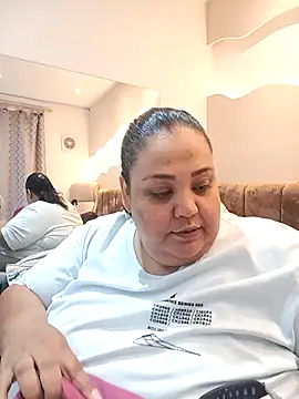 Snapshot of Alisson_am chatting on May 3, 2026, 6:25 pm Alisson am online show from May 3, 2026, 6:25 pm