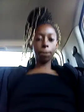 02Boitybaby online show from December 3, 2024, 8:05 am