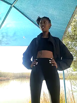 Snapshot of 02Boitybaby chatting on July 18, 2026, 1:04 pm 02Boitybaby online show from July 18, 2026, 1:04 pm