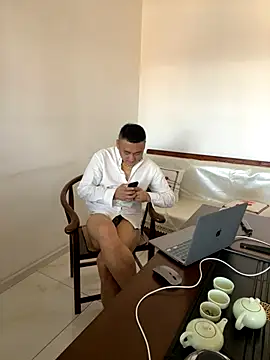 ShaoZian 1 online show from October 30, 2025, 3:41 am