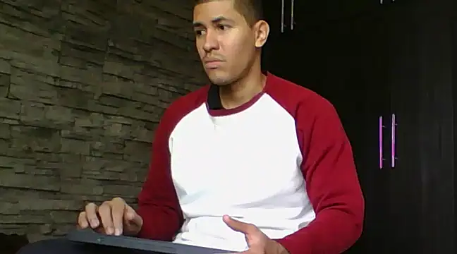 Sexylatin64 online show from March 7, 2025, 3:07 pm