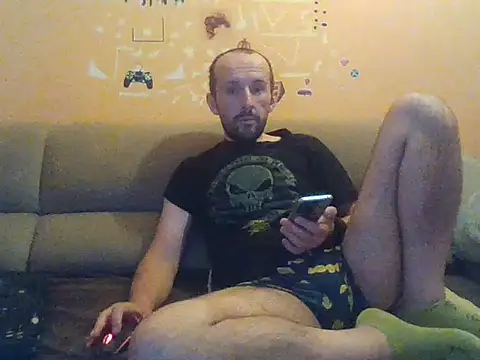 Translover66789 online show from June 17, 2026, 9:23 am