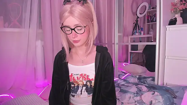 -bae online show from November 25, 2025, 3:45 pm