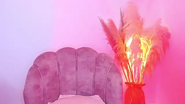 amelie murphy  online show from December 27, 2024, 7:57 pm