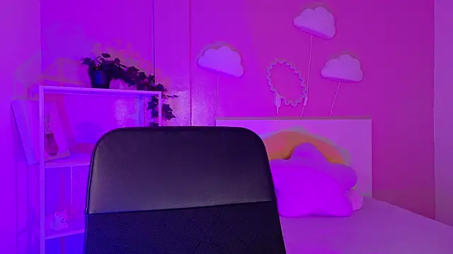 Snapshot of ParisFox_ chatting on January 8, 2026, 7:49 pm ParisFox online show from January 8, 2026, 7:49 pm